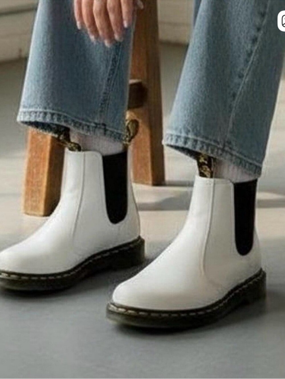 Dr. Martens Chelsea Boots White Yellow Switch 2976 Ladies 9